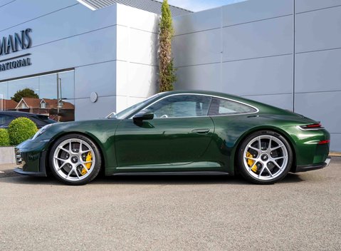 Porsche 911 GT3 TOURING (992.2) 3