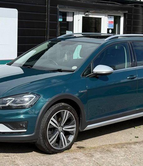 Volkswagen Golf 2.0 TDI Alltrack Estate 5dr Diesel DSG 4Motion Euro 6 (s/s) (184 ps)