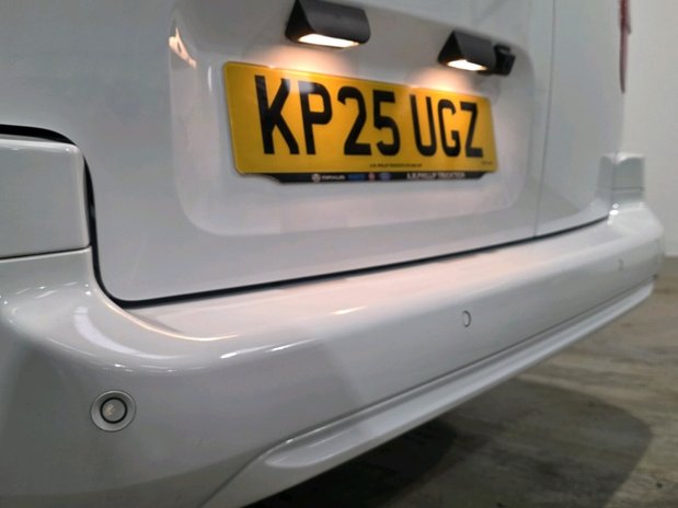 Citroen Berlingo BERLINGO XL DIESEL 1.5 Blue HDi 100ps Van Driver 8