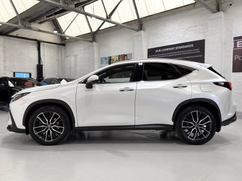 Lexus NX 450H PLUS TAKUMI Pan Roof + Mark Levinson Sound 13