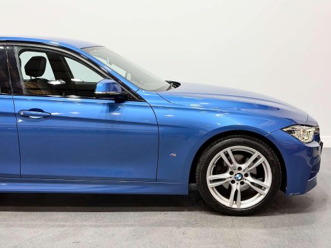 BMW 3 Series 2.0 330e 7.6kWh M Sport Saloon 4dr Petrol Plug-in Hybrid Auto Euro 6 (s/s) 19