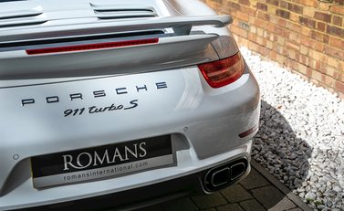 Porsche 911 (991) Turbo S 28