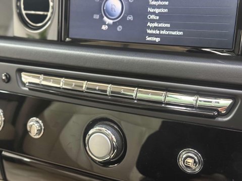 Rolls-Royce Phantom 6.7 V12 Saloon 4dr Petrol Auto Euro 5 (453 bhp) 49