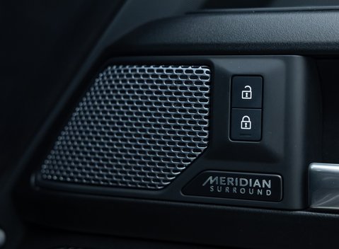 Land Rover Defender 90 V8 P525 27