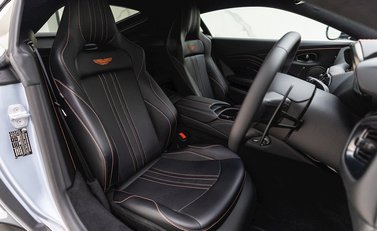 Aston Martin V8 Vantage 10