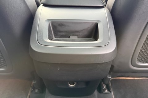 Volvo XC60 T5 R-DESIGN PRO AWD -ONE OWNER - 7 VOLVO SERVICES 47