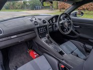 Porsche 718 GT4 RS 8