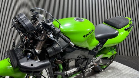 Kawasaki ZX 1995 44K PROJECT SPORTS BIKE SPARES OR REPAIR 900CC 16