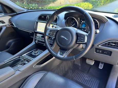 Jaguar F-Pace 2.0 D180 R-Sport Auto AWD Euro 6 (s/s) 5dr 94