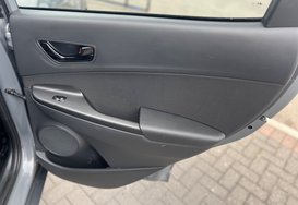 Hyundai KONA 1.6 h GDI PREMIUM AUTO PETROL HYBRID 27