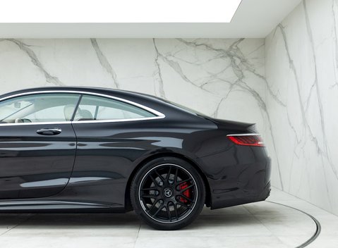 Mercedes-Benz S Class S63 Coupe 29