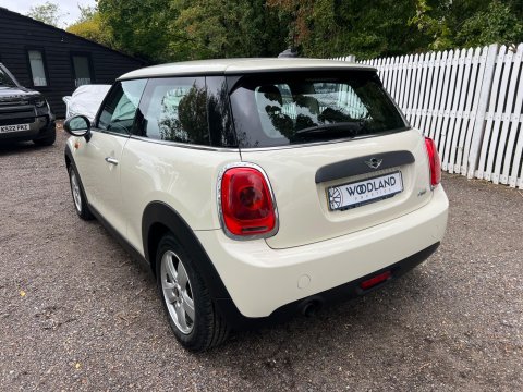 Mini Hatch ONE 10