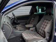 Volkswagen Golf 2.0 Golf GTi Performance TSi 3dr 4