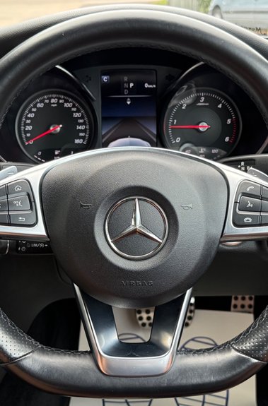 Mercedes-Benz C Class C 220 D AMG LINE PREMIUM PLUS - SELENITE GREY WITH CRANBERRY LEATHER 