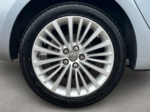 Vauxhall Astra 1.4T 16V 150 Elite Nav 5dr 11