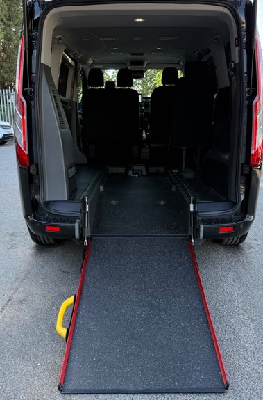 Ford Tourneo Custom 310 TITANIUM L1 - WAV - WHEELCHAIR ACCESSIBLE - LOW MILEAGE - NEW CLUTCH 