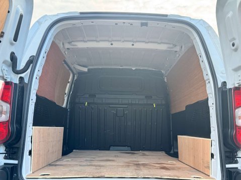 Peugeot Partner 1.5 Partner Professional Premium+ BHDi 13