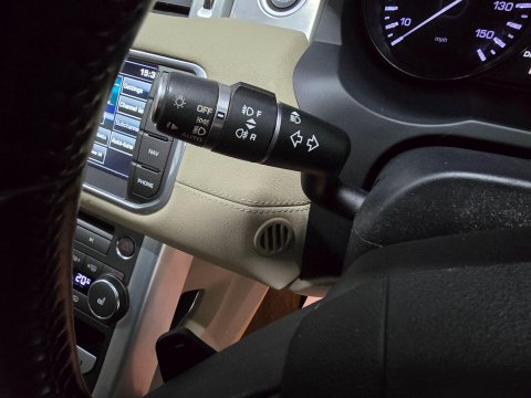 Land Rover Range Rover Evoque 2.2 SD4 Pure Tech Auto 4WD Euro 5 (s/s) 5dr 33