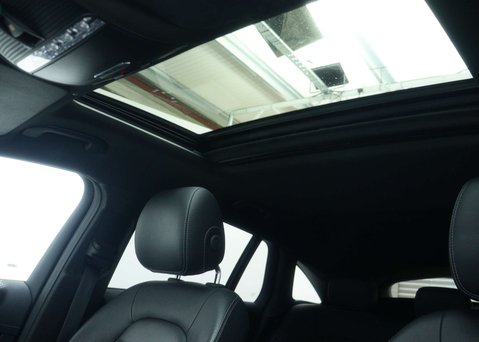 Mercedes-Benz EQC EQC 400 80kWh AMG Line (Premium) SUV 5dr Electric Auto 4MATIC (408 ps) 51