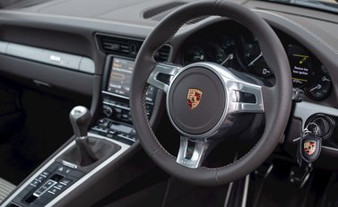 Porsche 911 (991) 50th Anniversary Edition 11