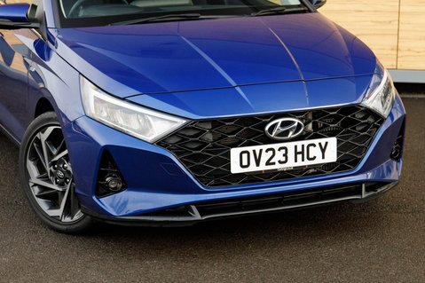 Hyundai i20 T-GDI PREMIUM MHEV 10