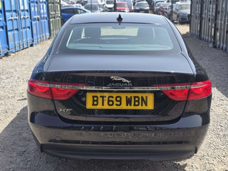Jaguar XF 2.0d Portfolio Saloon 4dr Diesel Auto Euro 6 (s/s) (163 ps) 10
