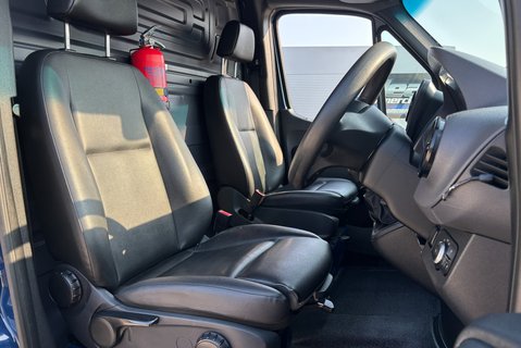 Mercedes-Benz Sprinter 316 Cdi Mwb Lr 4x4 Panel Van - Diff Lock / Low Range / Rear Camera 3