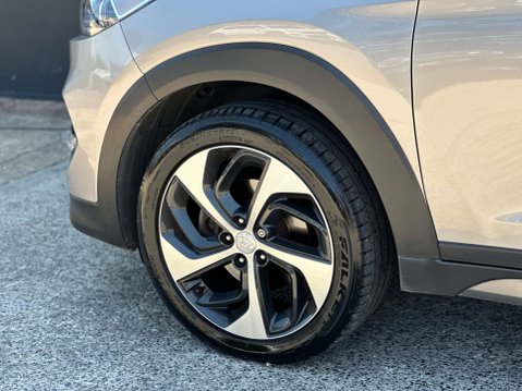 Hyundai TUCSON 1.7 Tucson Sport Edition 2WD CRDi 5dr 34