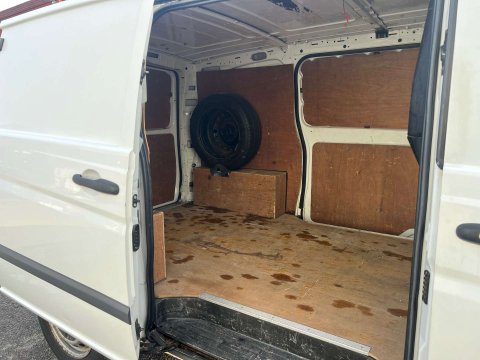 Mercedes-Benz Vito 2.1 Vito 113 CDi 24