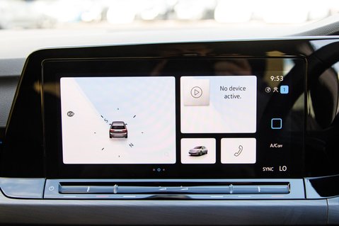 Volkswagen Golf STYLE TSI 18