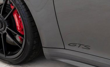 Porsche 911 Carrera GTS (992) 23