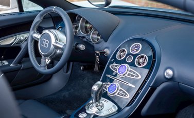Bugatti Veyron Grand Sport Vitesse 16