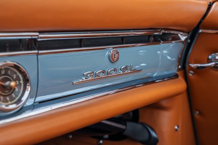 Mercedes-Benz SL Class 300SL Roadster 27
