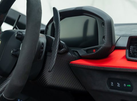 Lamborghini Revuelto 16