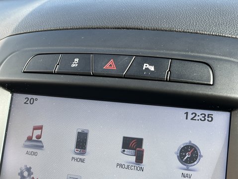 Vauxhall Insignia 1.6 CDTi Design Nav 5dr Auto 26