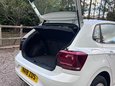 Volkswagen Polo 1.0 SE Euro 6 (s/s) 5dr 12