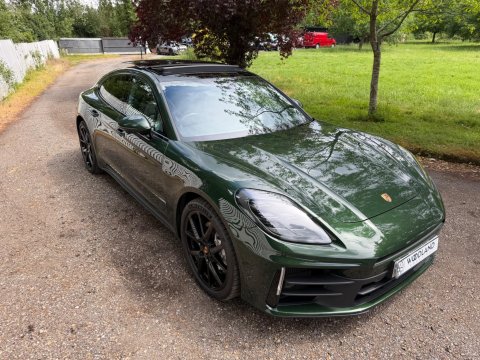 Porsche Panamera 4 PDK 8