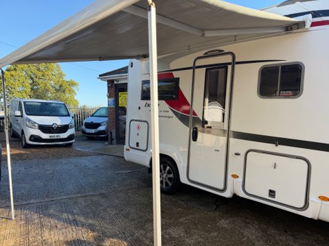 Burstner Ixeo Time 586 SOVEREIGN AUTOMATIC 1 OWNER VEHICLE 29