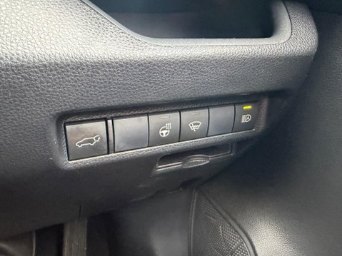 Suzuki Across 2.5 18.1kWh E-CVT 4WD Euro 6 (s/s) 5dr 25