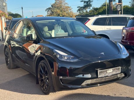 Tesla Model Y LONG RANGE AWD 7