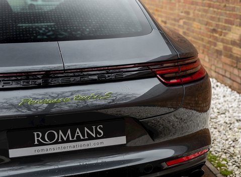 Porsche Panamera Turbo S E-Hybrid 26