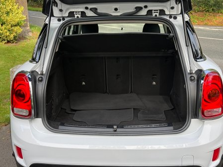 Mini Countryman COOPER D 48