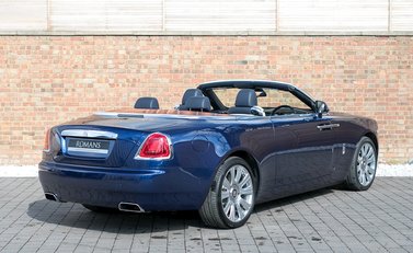 Rolls-Royce Dawn 9