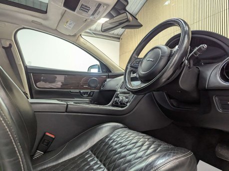 Jaguar XJ 3.0 XJ Portfolio V6 D Auto 4dr 29