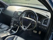 Volvo XC60 2.4 XC60 R-Design Luxury Nav D4 AWD Auto 4WD 5dr 17