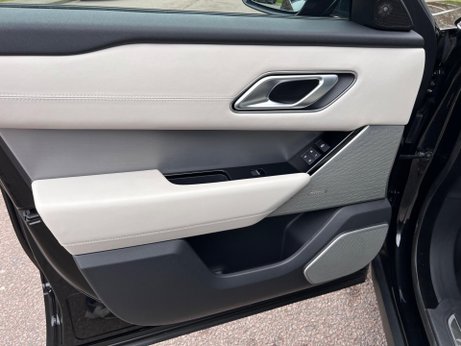 Land Rover Range Rover Velar 2.0 D240 R-Dynamic HSE Auto 4WD Euro 6 (s/s) 5dr 81