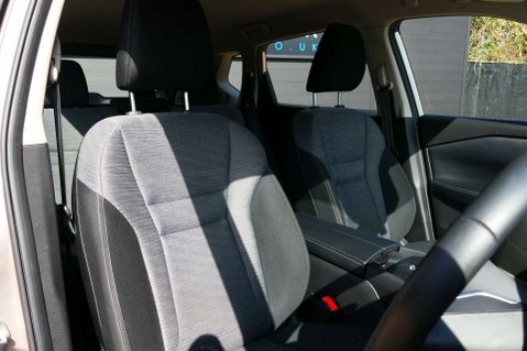 Nissan X-Trail 1.5 X-Trail Acenta Premium MHEV CVT 5dr 19