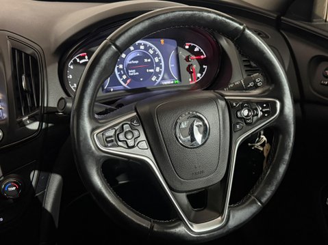 Vauxhall Insignia Country Tourer NAV BI-TURBO 13