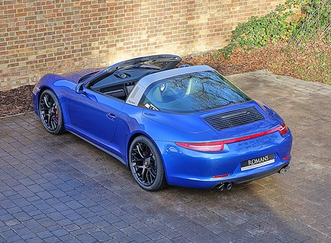 Porsche 911 (991) Targa 4 GTS 10