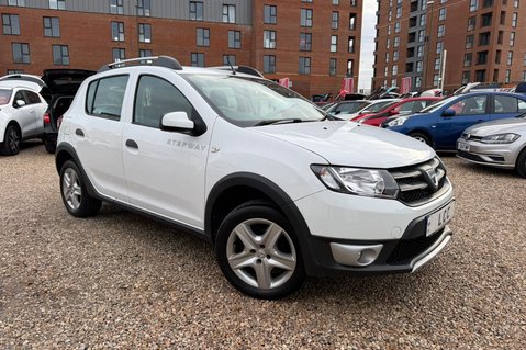 Dacia Sandero Stepway LAUREATE TCE.. 1 OWNER FROM NEW.. SERVICE HISTORY.. A/C.. STUNNING EXAMPLE 9
